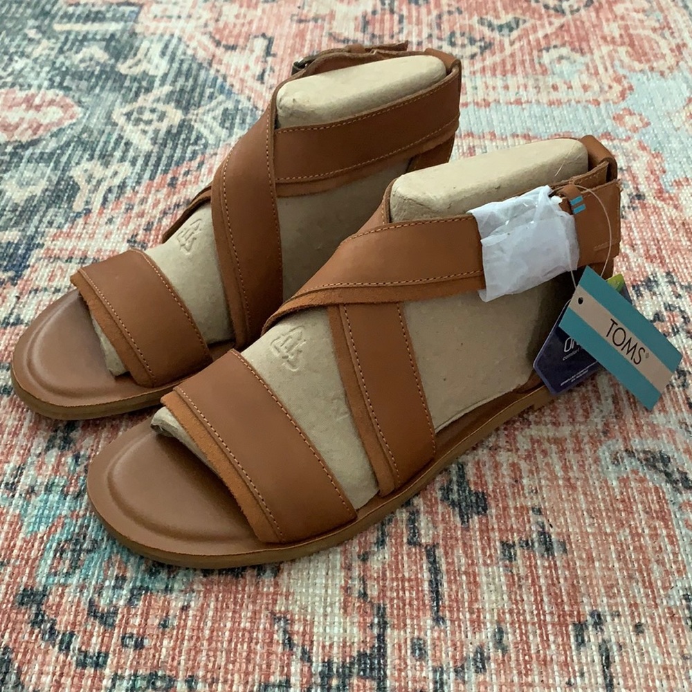 TOMS Sidney Tan/Chestnut Sandals